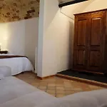 L' Abbraccio Dei Sassi