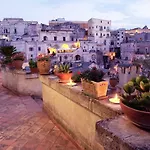 L' Abbraccio Dei Sassi 3*