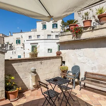 L' Abbraccio Dei Sassi 3* Matera