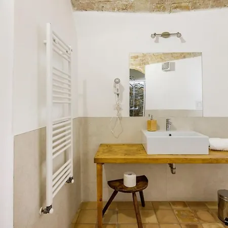 L' Abbraccio Dei Sassi Guest house