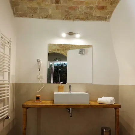L' Abbraccio Dei Sassi Matera