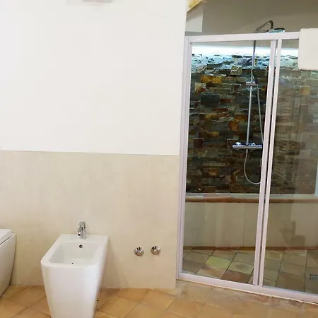 L' Abbraccio Dei Sassi 3*