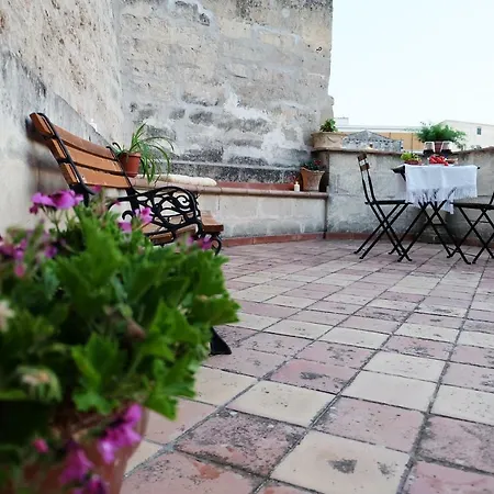 L' Abbraccio Dei Sassi Гостевой дом Матера