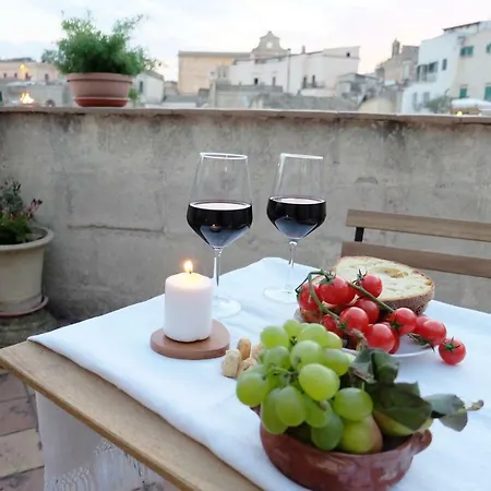 L' Abbraccio Dei Sassi Гостевой дом Матера