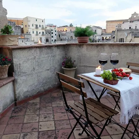 L' Abbraccio Dei Sassi 3* Матера