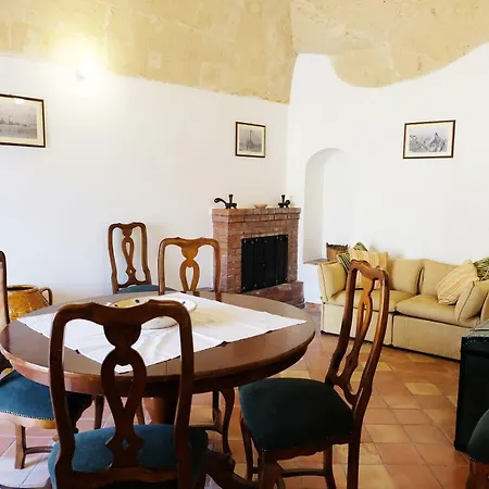 L' Abbraccio Dei Sassi Guest house 3*