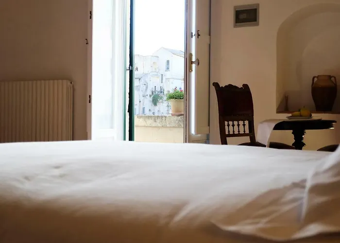 L' Abbraccio Dei Sassi Matera