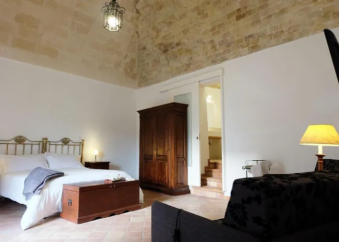 L' Abbraccio Dei Sassi Matera