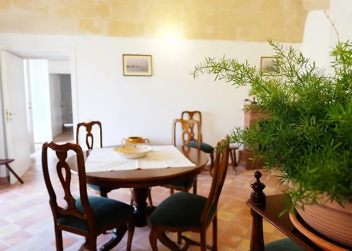 L' Abbraccio Dei Sassi Matera