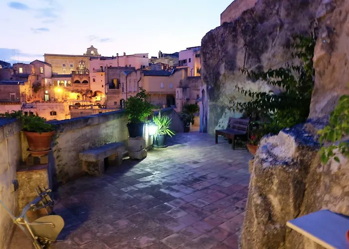 L' Abbraccio Dei Sassi 3*